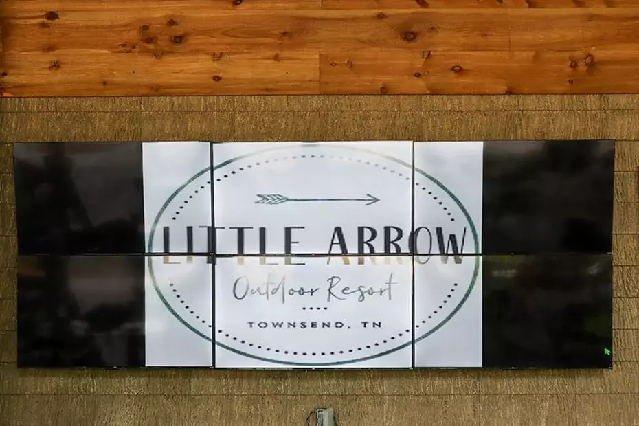 Little-Arrow-2-Web-1-1 Little-Arrow-2-Web-1-1